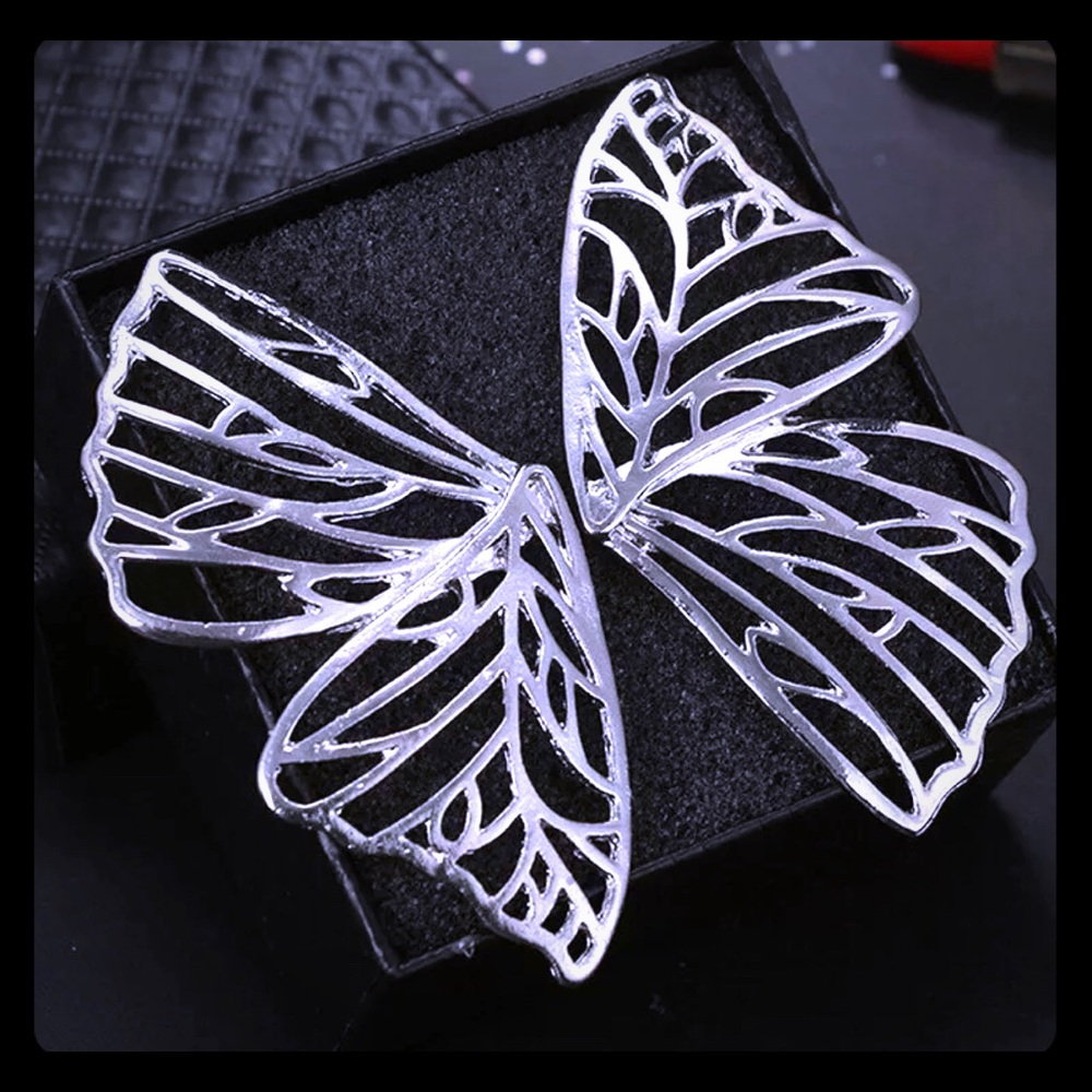 Asilla Butterfly earrings